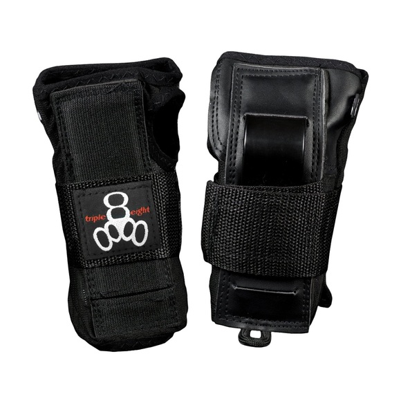 New Triple Eight Sport Kids Saver Series Wristsaver for Skate and Skateboarding - Picture 1 of 6